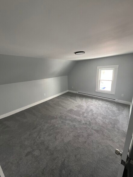 Building Photo - 25 Malden St