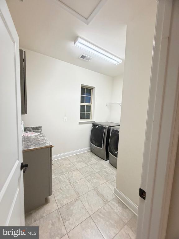 Building Photo - 3516 Timber Green Dr