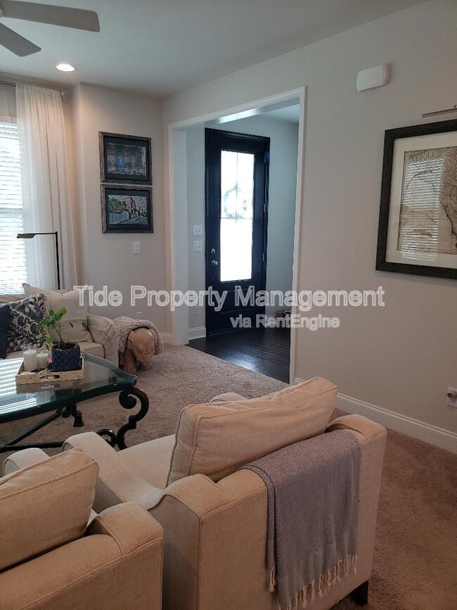 Building Photo - 2829 Sugarberry Ln