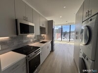 Building Photo - 460 Summer St