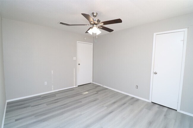 Building Photo - 12659 Ashford Meadow Dr