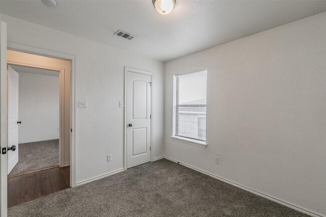 Building Photo - 8117-8119 Doreen Avenue