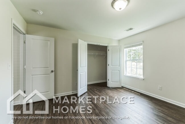 Building Photo - 2330 McCampbell Wells Way