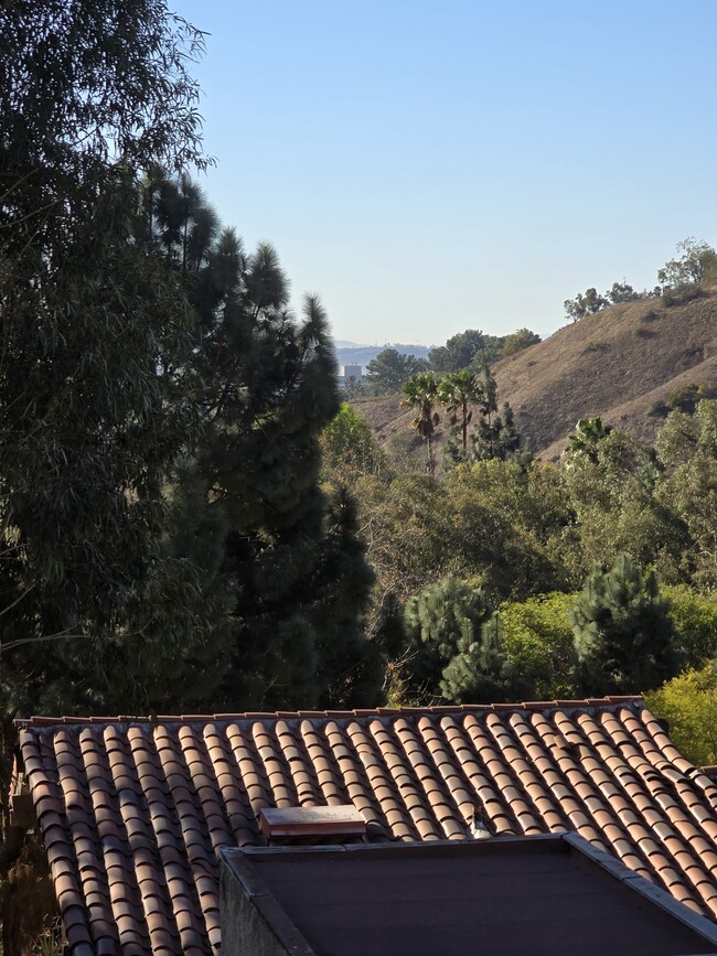 Building Photo - 2700 Cahuenga Blvd E