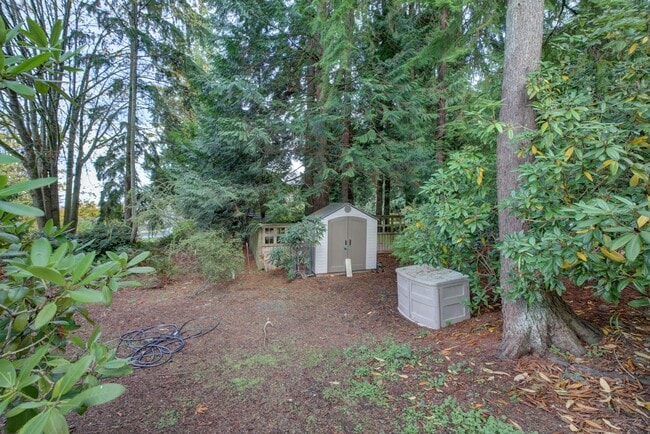 Building Photo - 3bd/2.5ba Edmonds Home