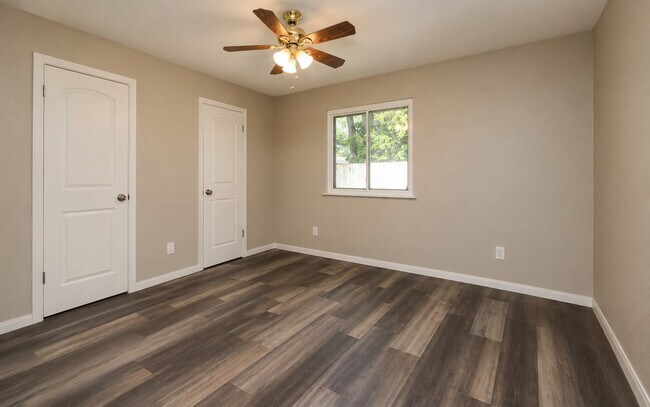 Building Photo - 3134 Sedgeborough Dr