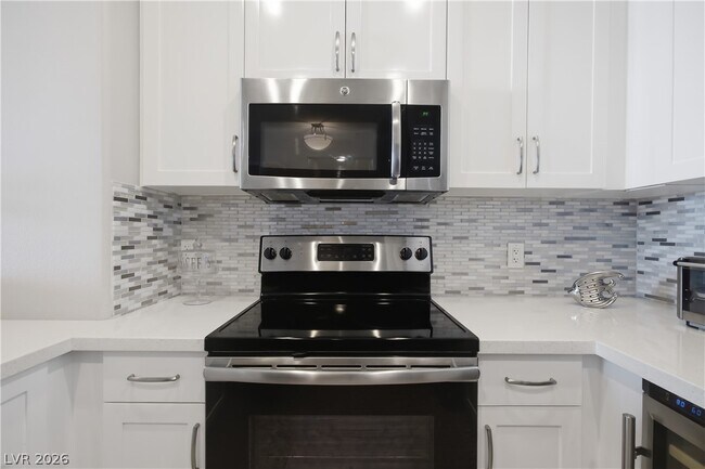 Building Photo - 8255 S Las Vegas Blvd