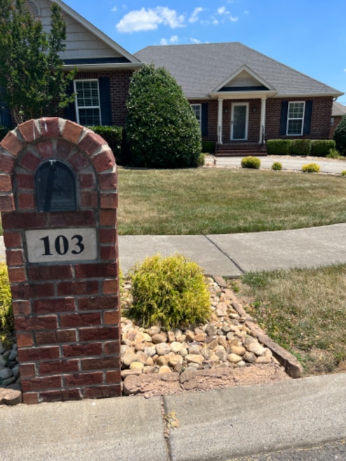 Building Photo - 103 Beacon St