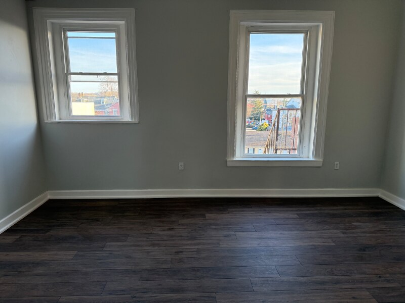 Building Photo - 234 Locust St