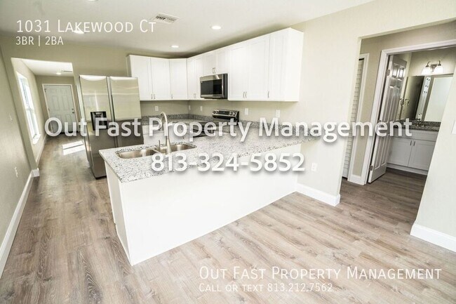 Building Photo - 1031 Lakewood Ct