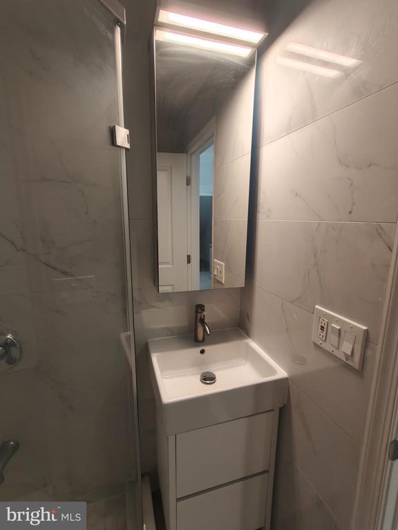 Building Photo - 1113 Wallace St