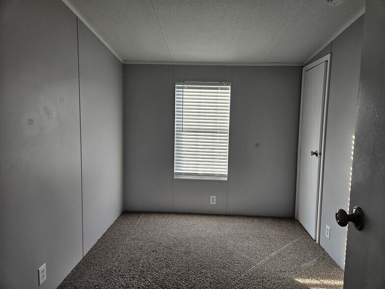 Building Photo - 71 Lynnwood Cir