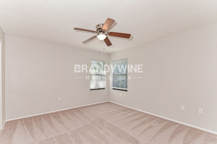 Building Photo - 5437 80th Ave Cir E