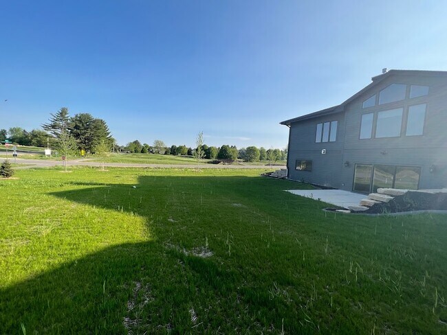 Building Photo - 3636 Eden Ct