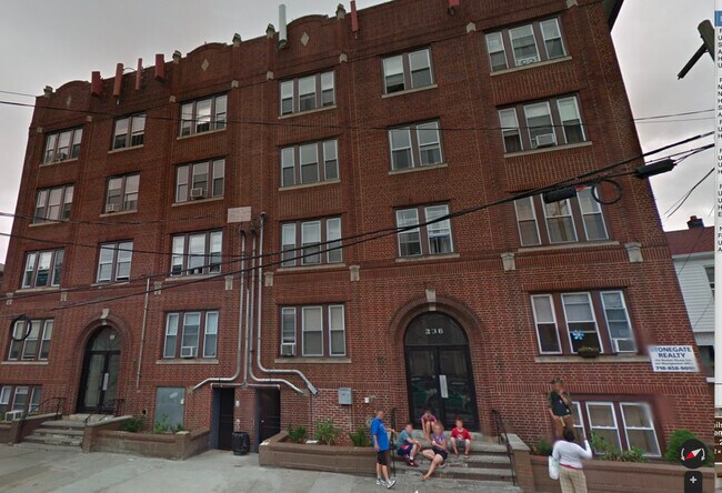 Primary Photo - 238 Garfield Ave