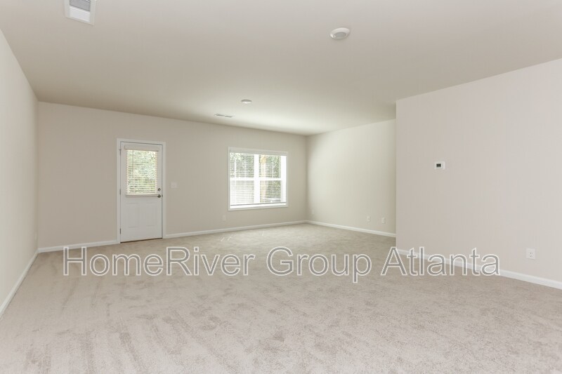 Building Photo - 7000 Fringe Flower Dr
