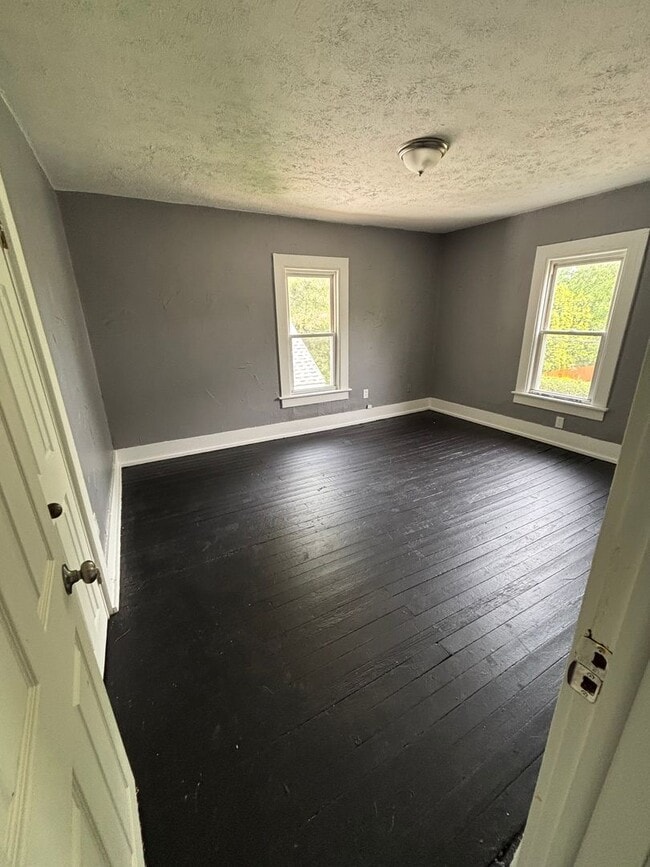 Building Photo - Section 8 Accepted!