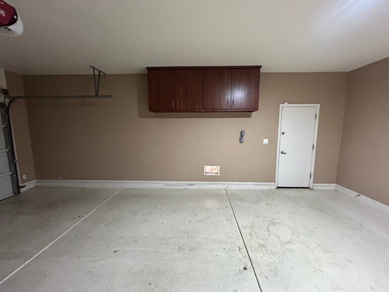 Building Photo - 5317 W Buckskin Trl