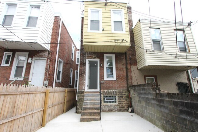 Building Photo - 103 E Coulter St