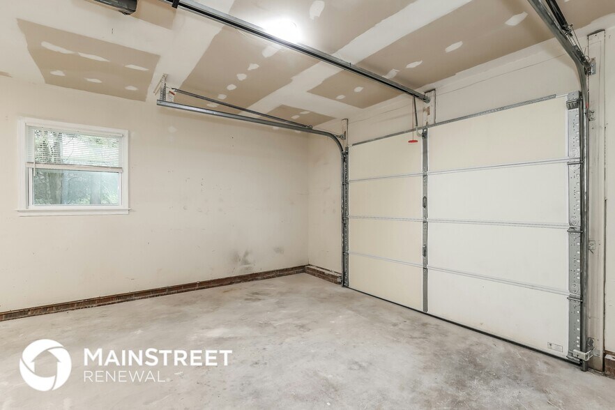 Building Photo - 5608 Landerwood Dr
