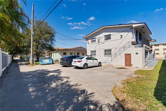 Building Photo - 6406 W Flagler St