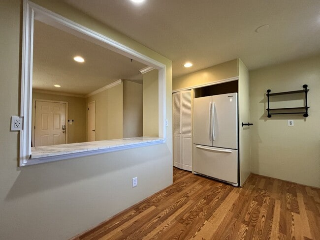 Building Photo - Classic Comfort: 3-Bed, 1.5-Bath Home with Covered Patio & Deck