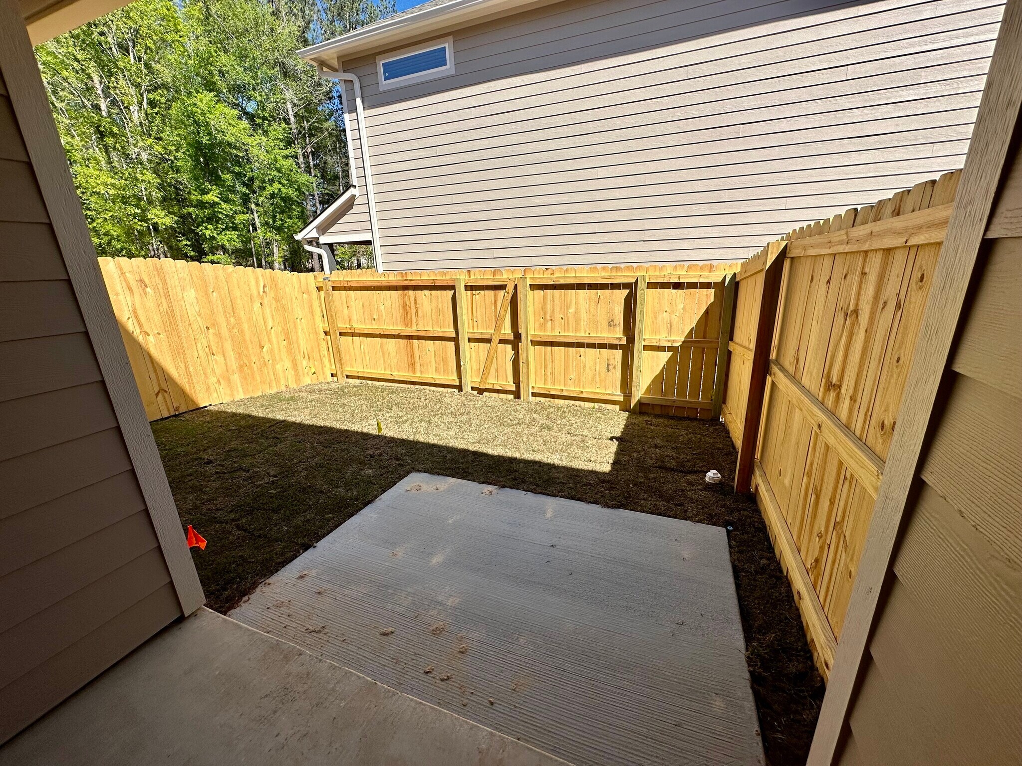 Building Photo - 16111 Pawnee Dr
