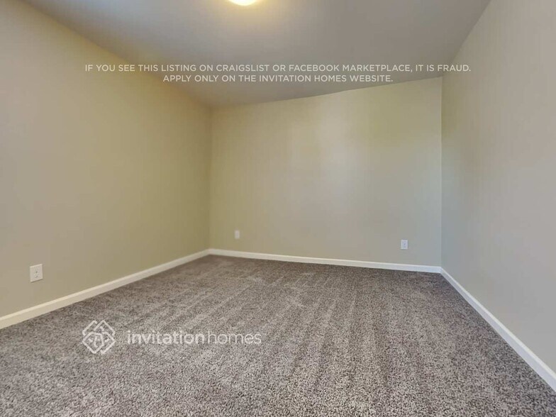 Building Photo - 7154 Desperado Dr SE