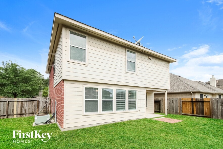 Building Photo - 9131 Sunlit Park Dr