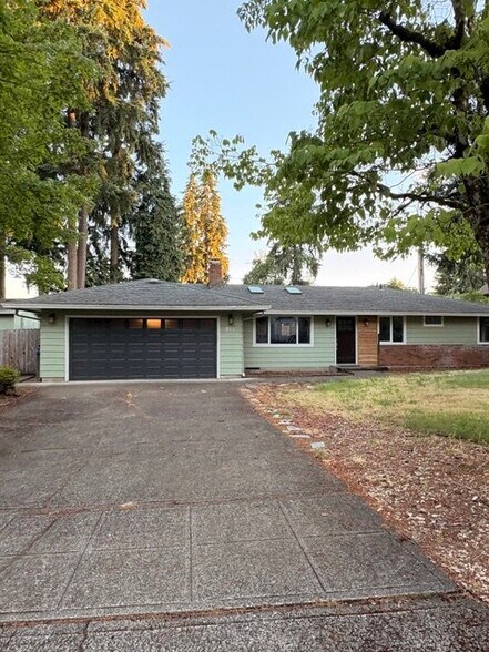 Building Photo - 911 NW 60th St