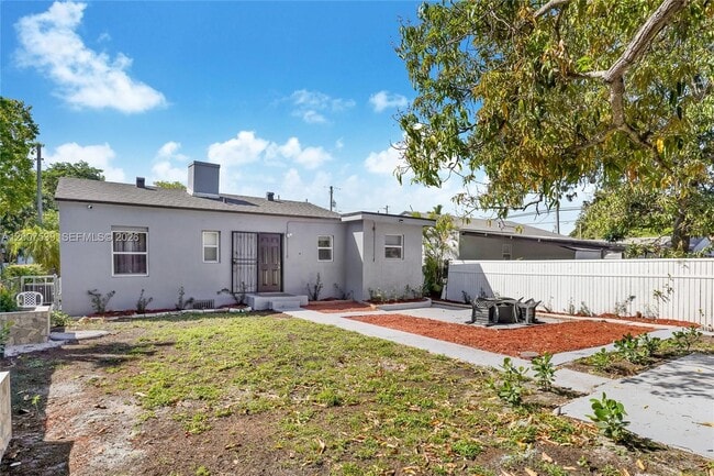 Building Photo - 1283 NW 45th St