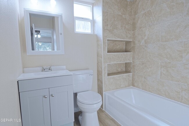 Building Photo - 4433 Yandell Dr