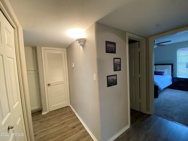 Building Photo - 6885 E Cochise Rd