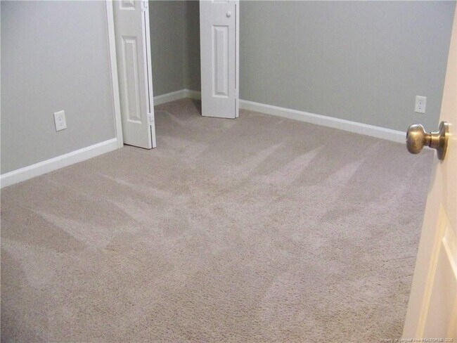 Building Photo - 6308 Dorset Ave