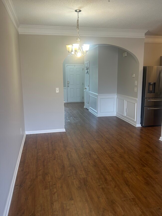 Building Photo - 282 Azalea Cir