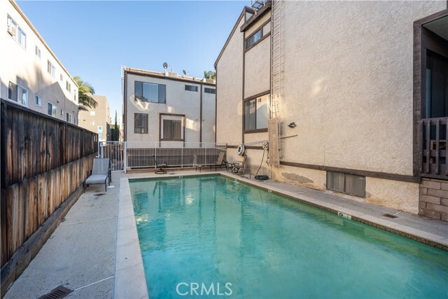 Building Photo - 4939 Laurel Canyon Blvd