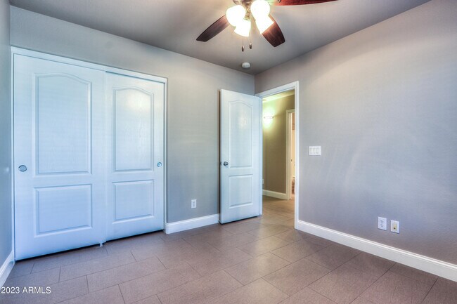 Building Photo - 22306 N Van Loo Dr