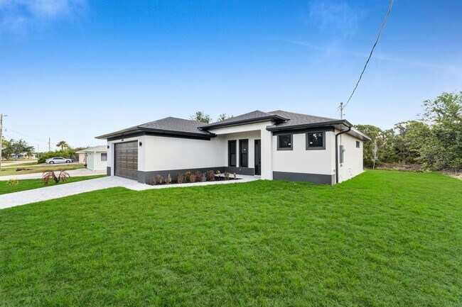 Building Photo - Be the first in occupy this 2026 constructed home in city of Englewood, FL! Qualify for a deposit...