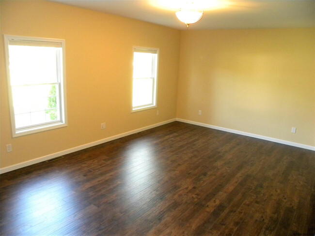 Building Photo - 23 Guideboard Rd