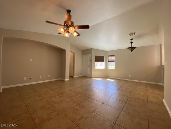 Building Photo - 5251 Sand Dollar Ave
