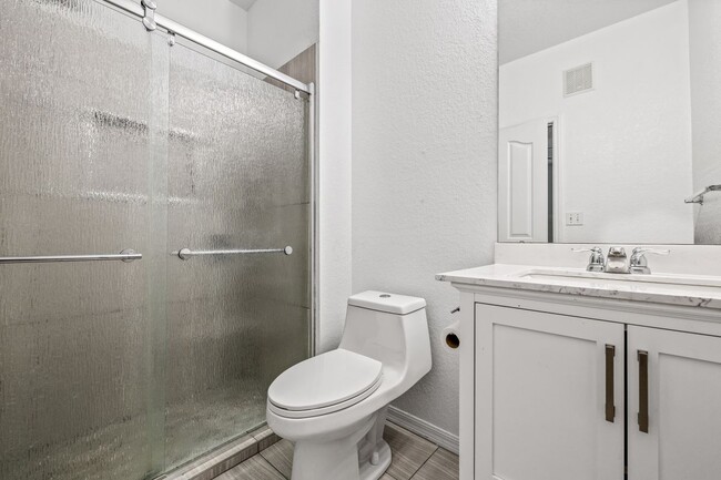 Building Photo - 5513 Legacy Crescent Pl