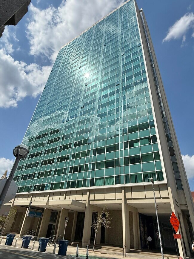 Building Photo - 555 E William St