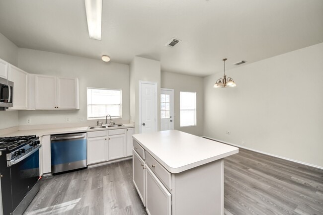 Building Photo - 2034 Rustling Trees Way