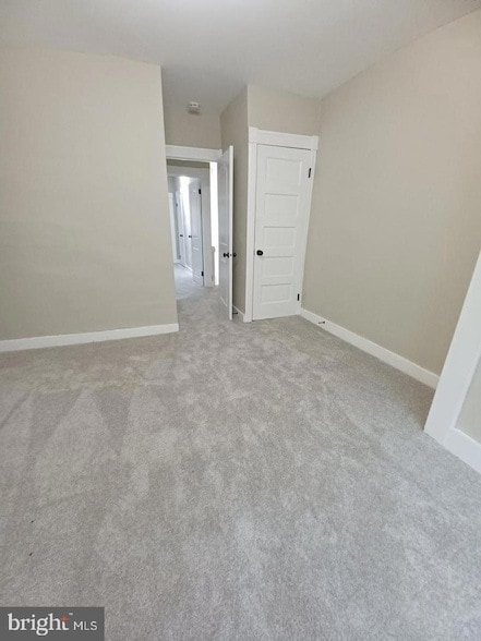 Building Photo - 711 N Streeper St