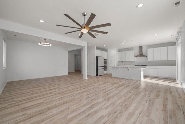 Building Photo - 1442 N 1130 E