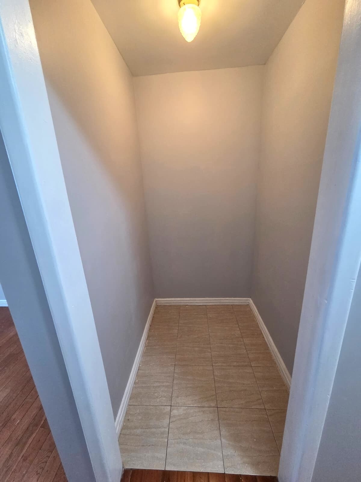 Building Photo - 48 Ellis Ave