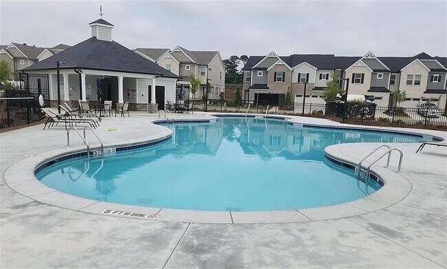 Building Photo - 1643 Villageside Ct