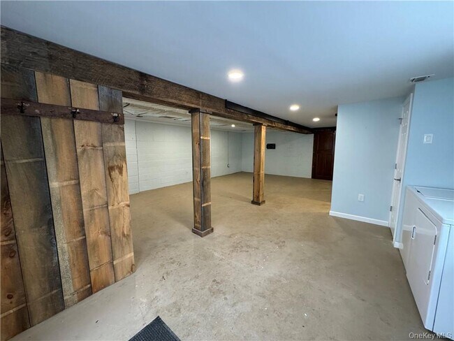 Building Photo - 317 Overlook Ct