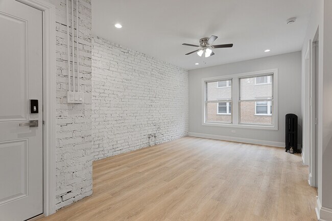 Building Photo - 1629 W Chase Ave