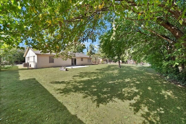Building Photo - 6516 Perdido Dr